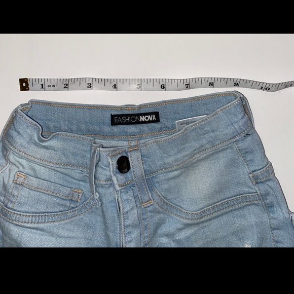 FASHION NOVA Distressed Jeans - Picture 8 of 9